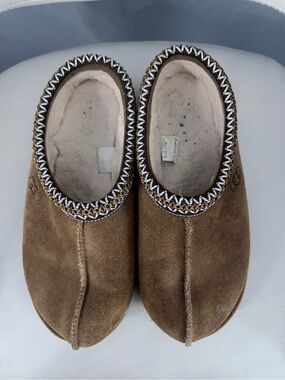 UGG Brown Suede Cozy Slippers